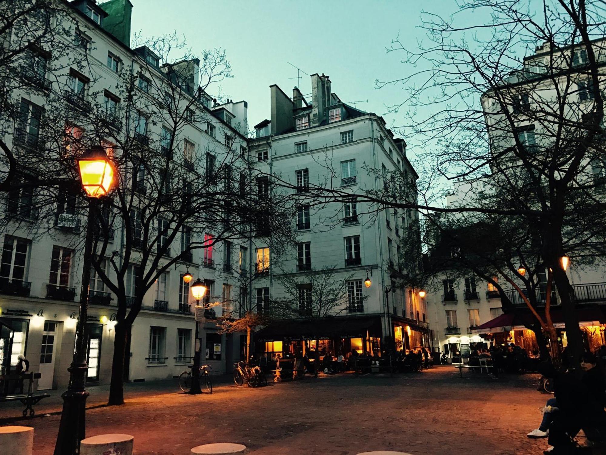 Apartment En Plein Coeur Du Marais